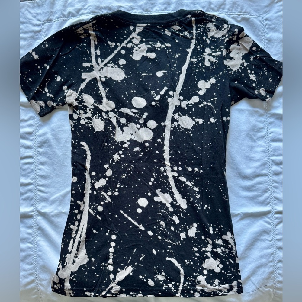 Sinful by Affliction Splatter Paint V-Neck Tee - Picture 2 of 3